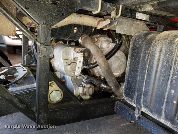 image for item FW9512 2000 Polaris utility vehicle