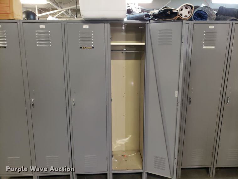 image for item FW9513 (27) lockers