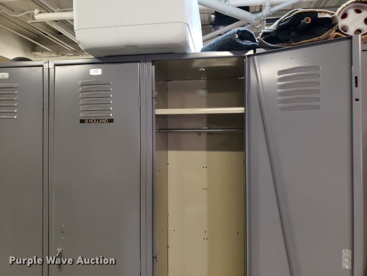 image for item FW9513 (27) lockers