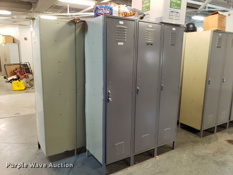 image for item FW9513 (27) lockers