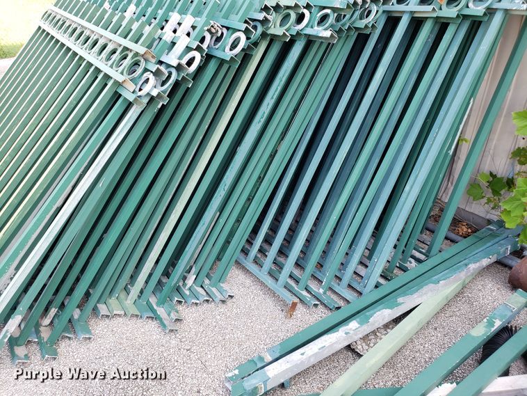 image for item FW9514 Approximately 200 aluminum fencing panels