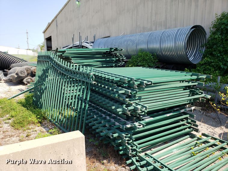 image for item FW9514 Approximately 200 aluminum fencing panels