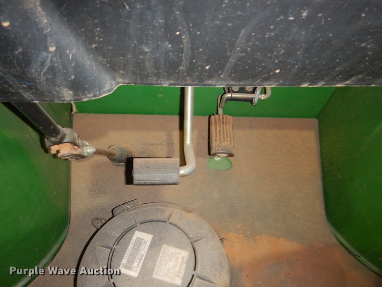 image for item FX9268 2001 John Deere Gator utility vehicle