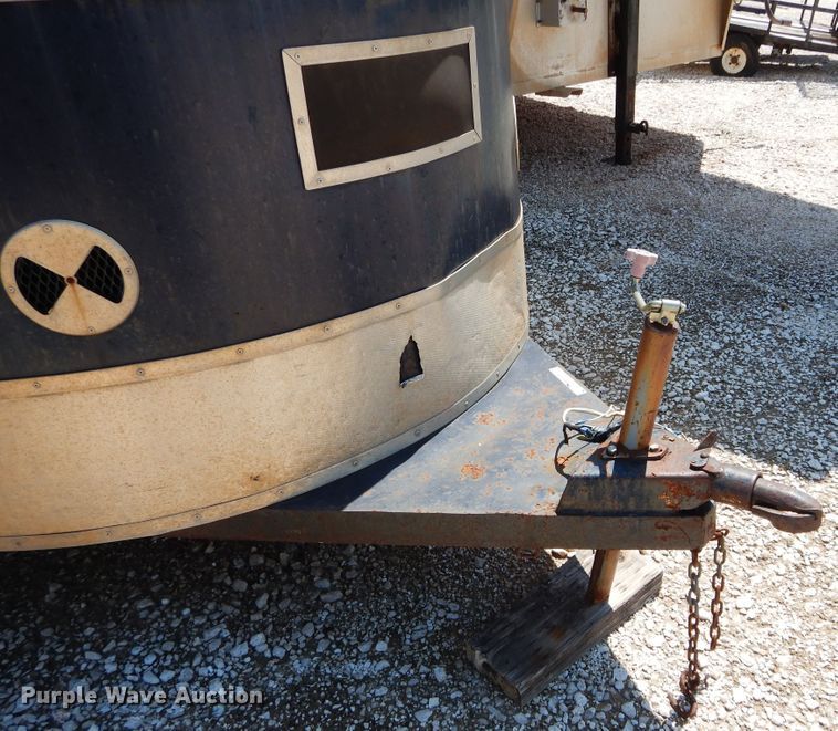 image for item FX9271 Shop built livestock trailer