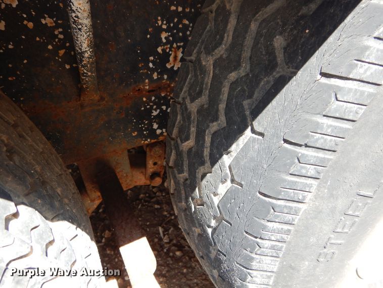 image for item FX9271 Shop built livestock trailer