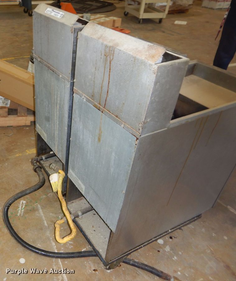 image for item FX9272 (2) Imperial four burner fryers