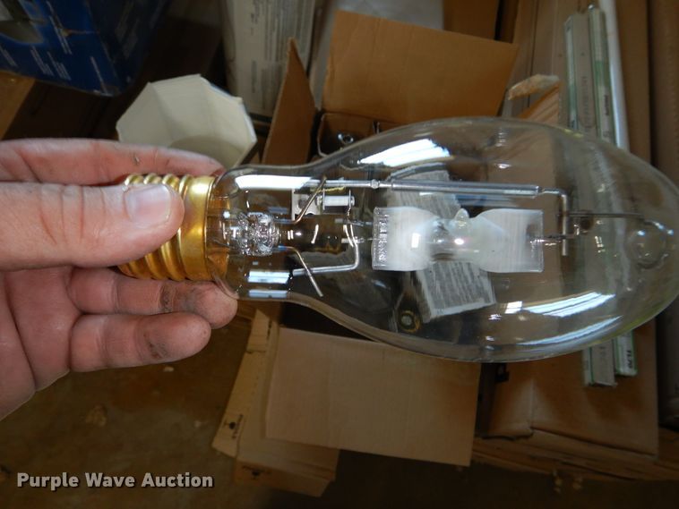 image for item FX9274 Light fixtures