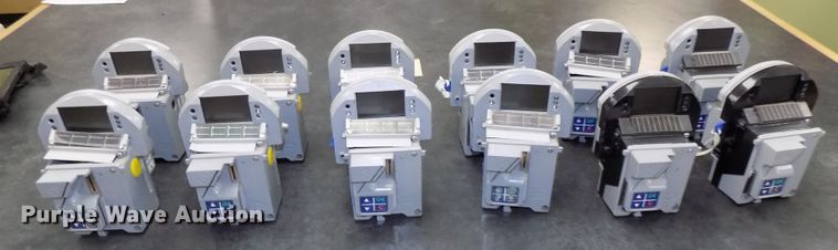 image for item G1944 Approximately 275 2014 Duncan Civic Smart Liberty single space parking meters