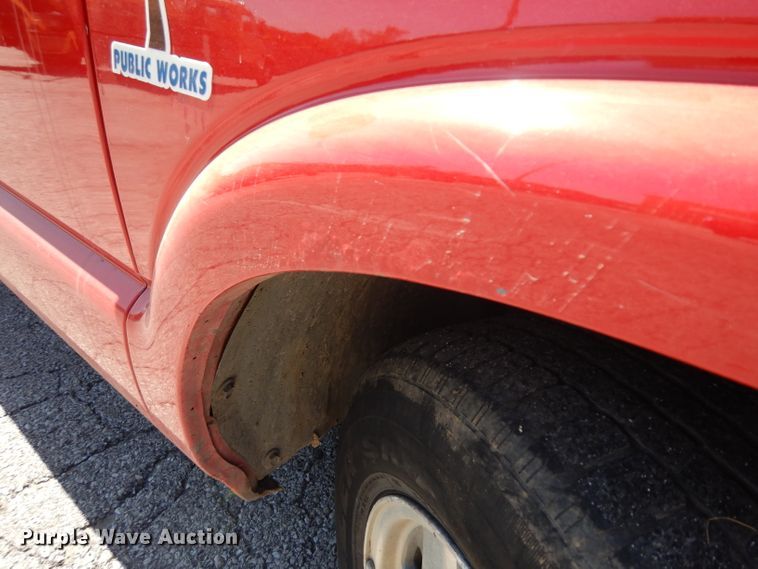 image for item GG9117 2000 GMC Sonoma Ext. Cab pickup truck