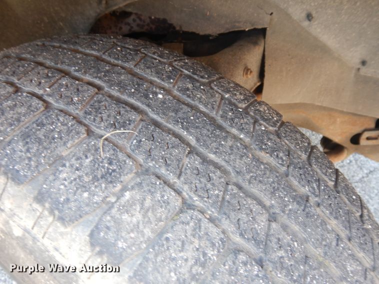 image for item GG9117 2000 GMC Sonoma Ext. Cab pickup truck