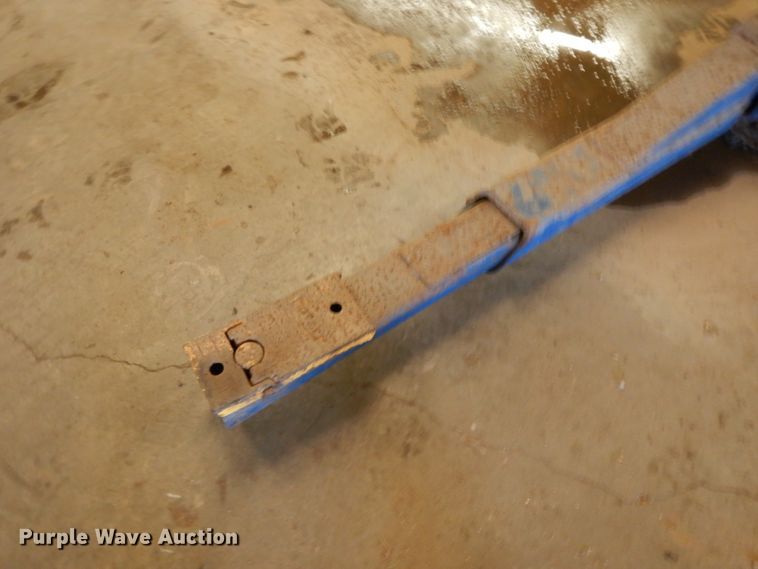 image for item GG9118 Rotarylift SP09-2 automotive lift