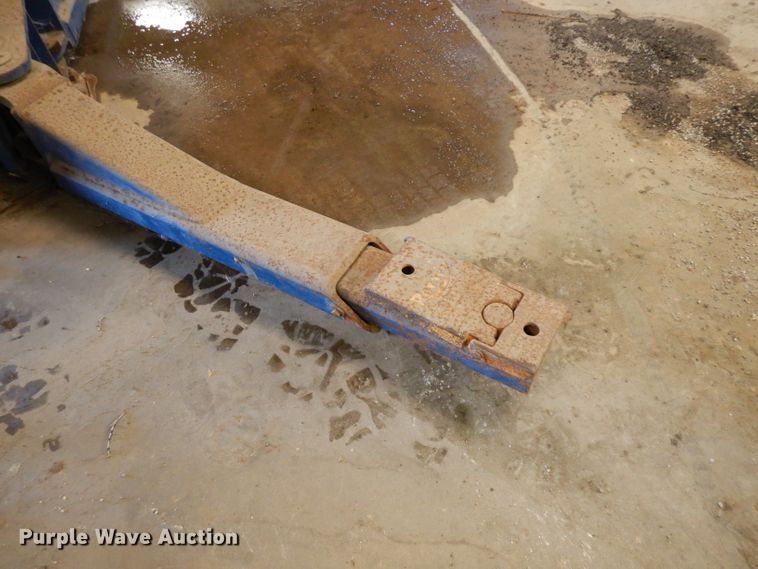 image for item GG9118 Rotarylift SP09-2 automotive lift