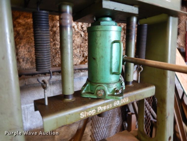 image for item GG9119 Carolina CP100 hydraulic press