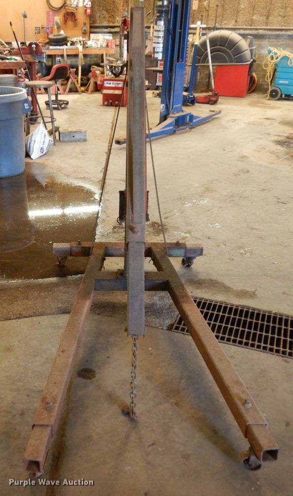 image for item GG9121 Carolina CH100 hoist