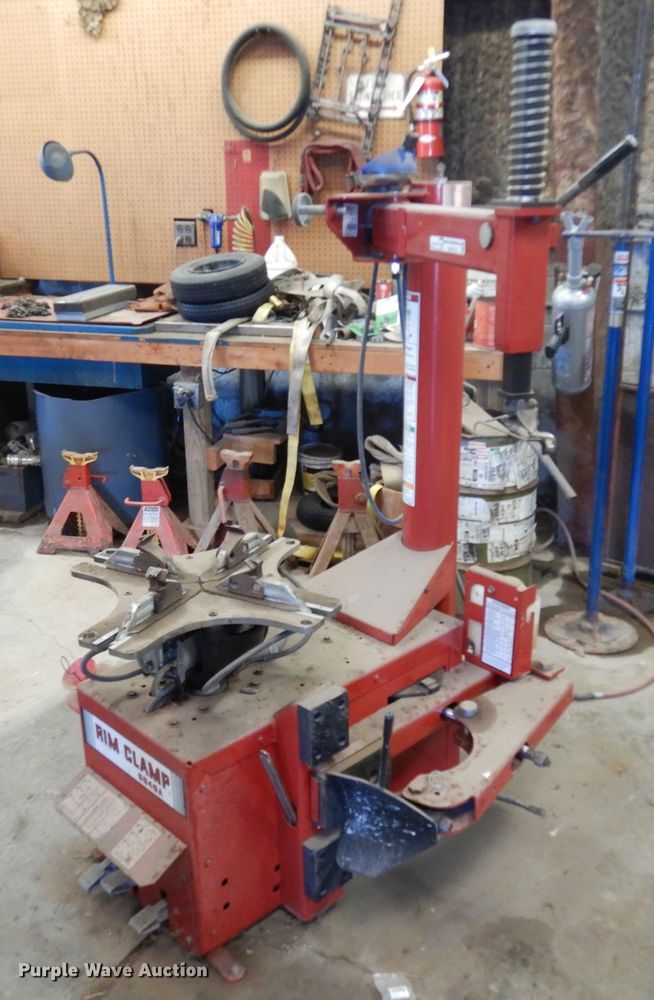 image for item GG9122 Coats 5040A rim clamp tire machine