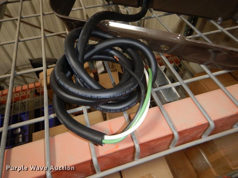 image for item GH9592 (3) GE PF-154 powerflood light fixtures