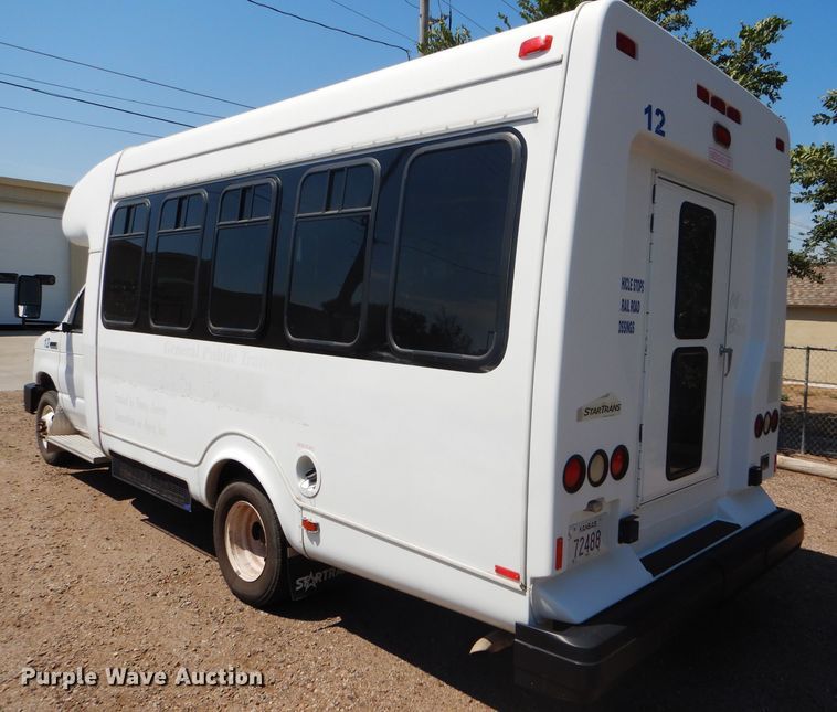 image for item GH9593 2009 Ford E350 Super Duty shuttle bus