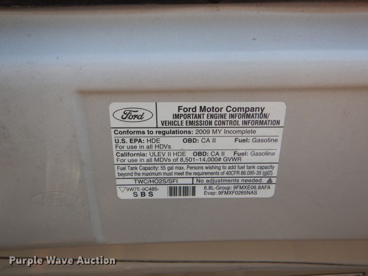 image for item GH9593 2009 Ford E350 Super Duty shuttle bus