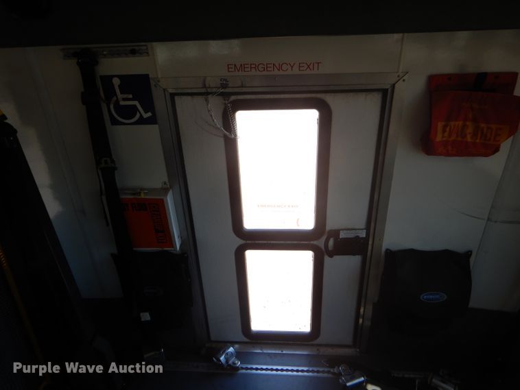 image for item GH9594 2010 Ford Econoline E450 Super Duty Eldorado shuttle bus