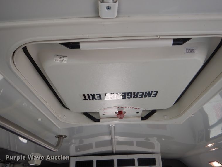 image for item GH9594 2010 Ford Econoline E450 Super Duty Eldorado shuttle bus