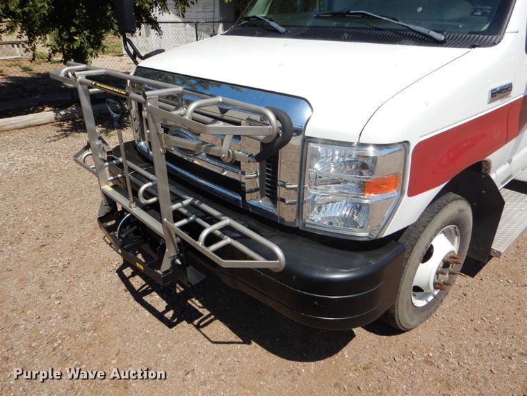 image for item GH9594 2010 Ford Econoline E450 Super Duty Eldorado shuttle bus