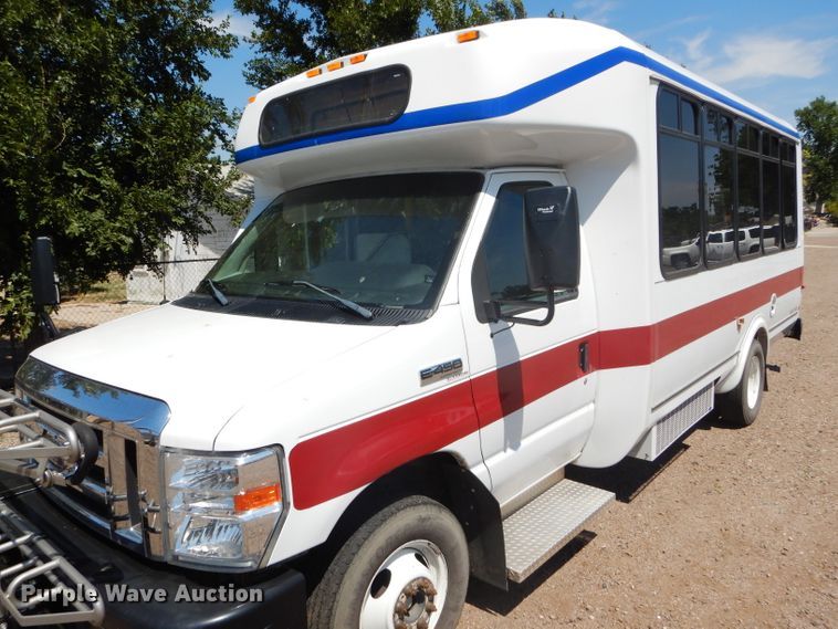 image for item GH9594 2010 Ford Econoline E450 Super Duty Eldorado shuttle bus