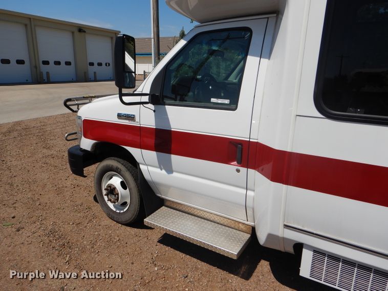 image for item GH9594 2010 Ford Econoline E450 Super Duty Eldorado shuttle bus