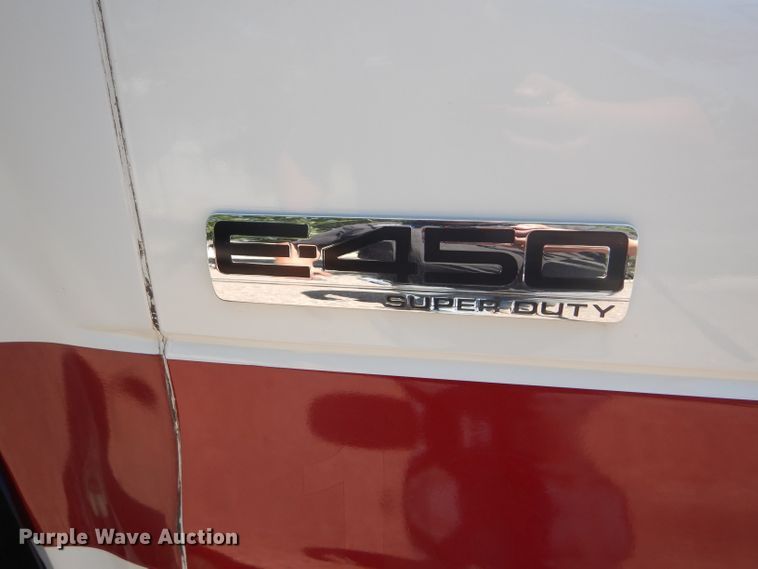 image for item GH9594 2010 Ford Econoline E450 Super Duty Eldorado shuttle bus