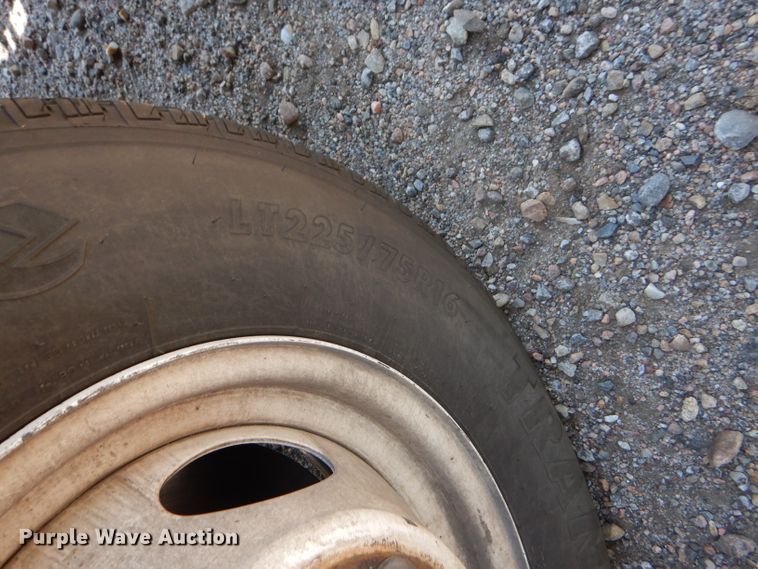 image for item GH9594 2010 Ford Econoline E450 Super Duty Eldorado shuttle bus