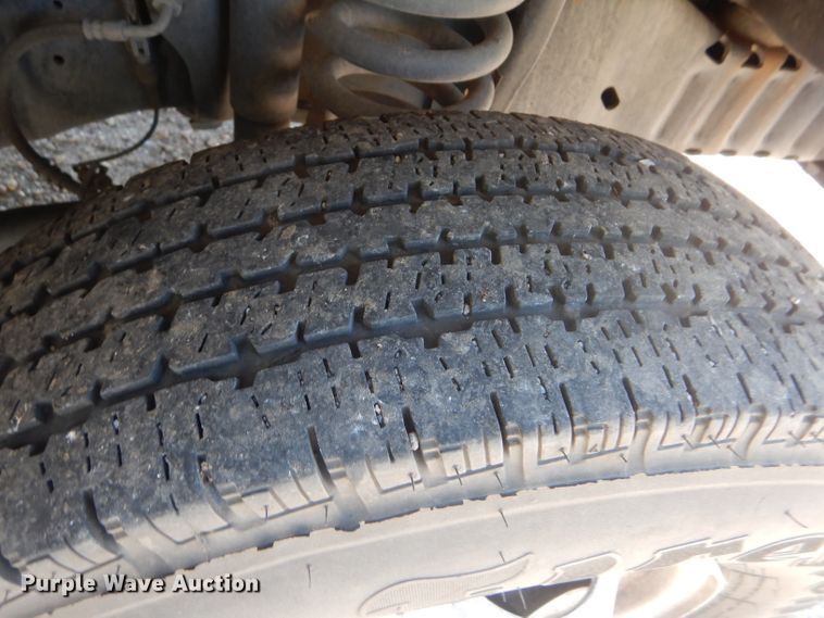 image for item GH9594 2010 Ford Econoline E450 Super Duty Eldorado shuttle bus