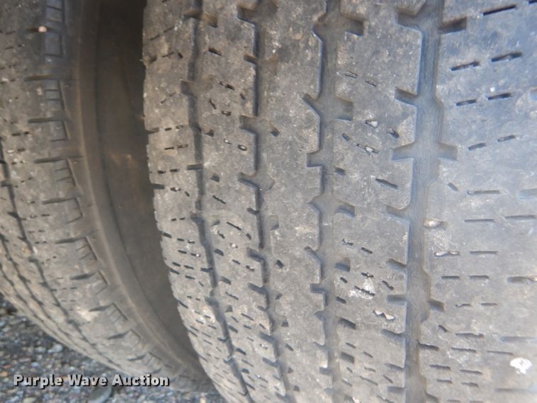 image for item GH9594 2010 Ford Econoline E450 Super Duty Eldorado shuttle bus