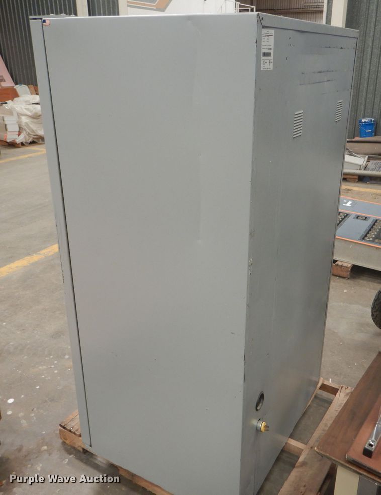 image for item GH9637 FSI 3076 vending machine