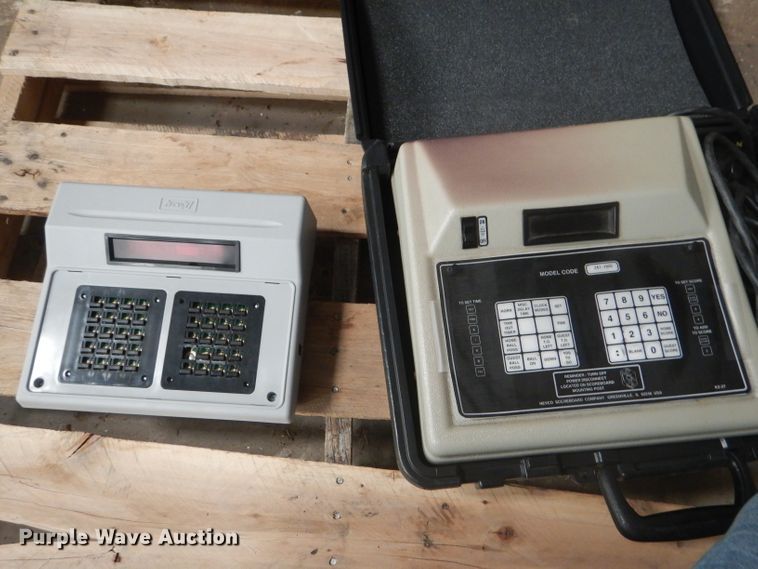 image for item GH9638 Nevco 7430 football scoreboard