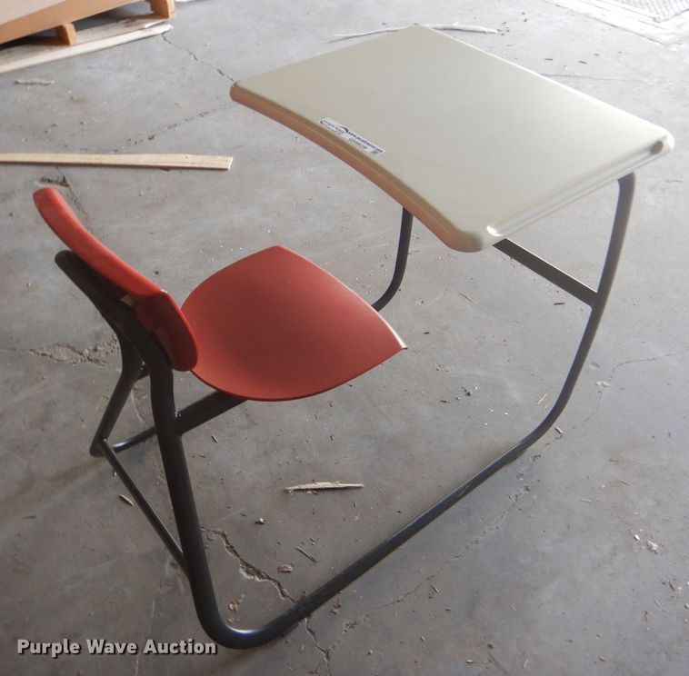 image for item GH9639 Approximately 24 student desks