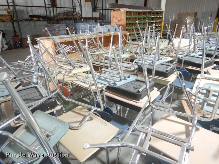 image for item GH9640 Approximately 65 student desks