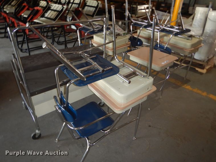 image for item GH9641 Approximately 34 student desks