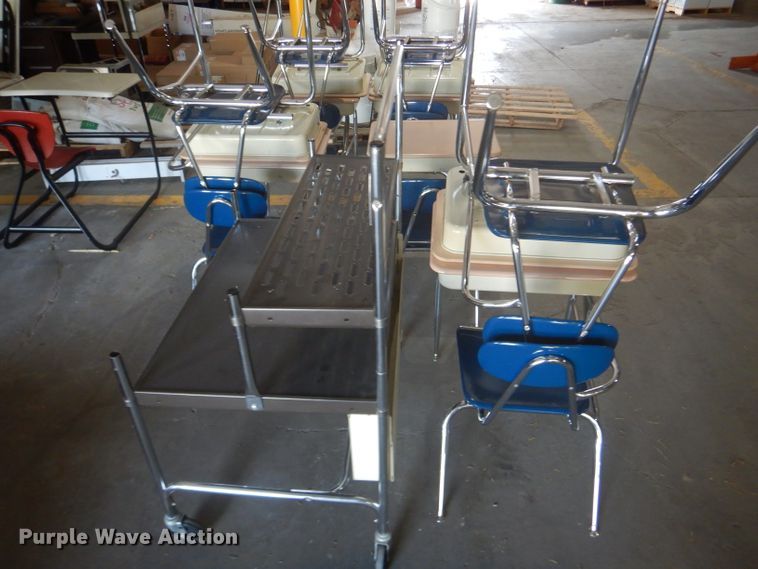 image for item GH9641 Approximately 34 student desks