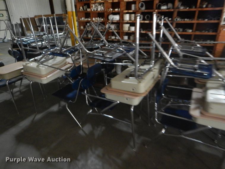 image for item GH9641 Approximately 34 student desks