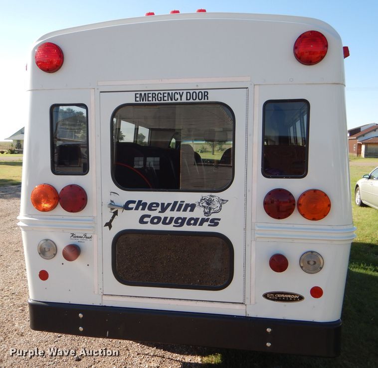 image for item GH9654 2001 Chevrolet Express 3500 Girardin school bus