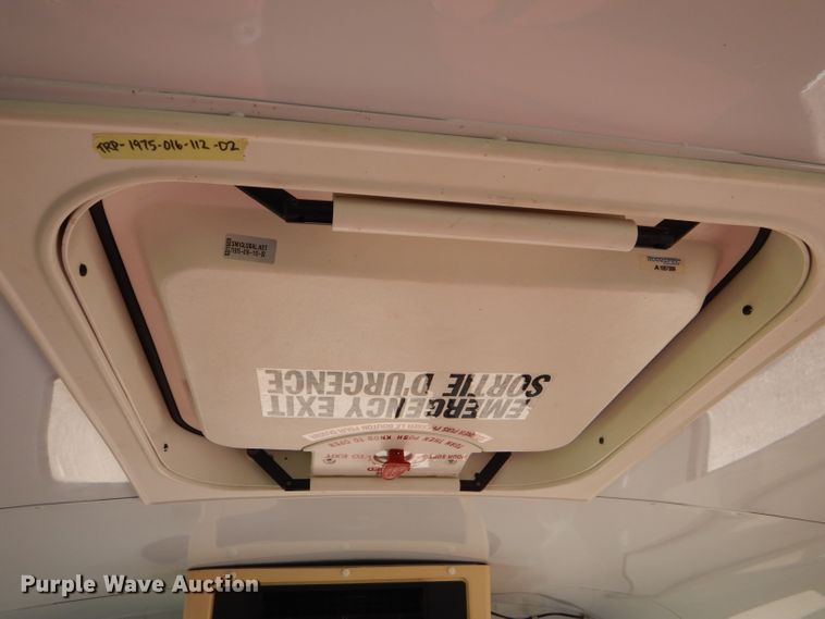 image for item GH9654 2001 Chevrolet Express 3500 Girardin school bus