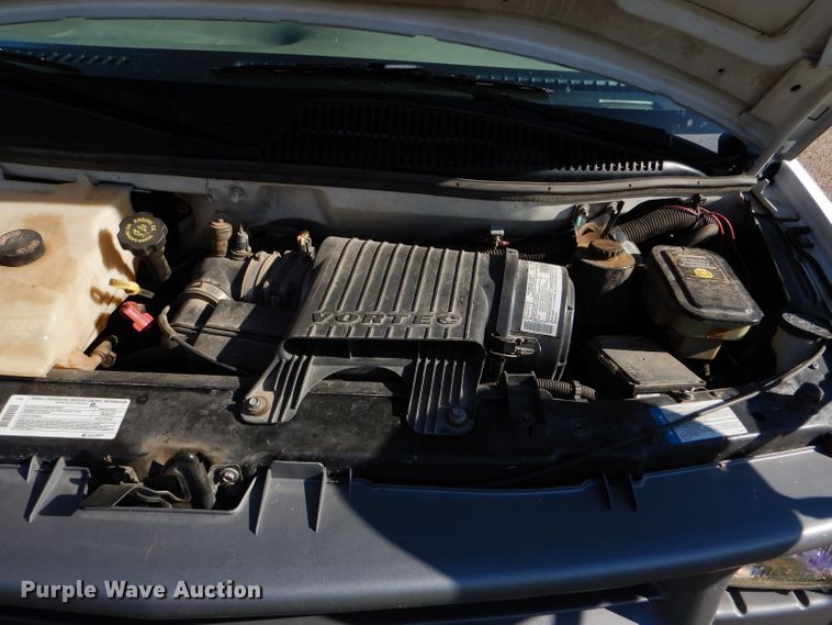 image for item GH9654 2001 Chevrolet Express 3500 Girardin school bus