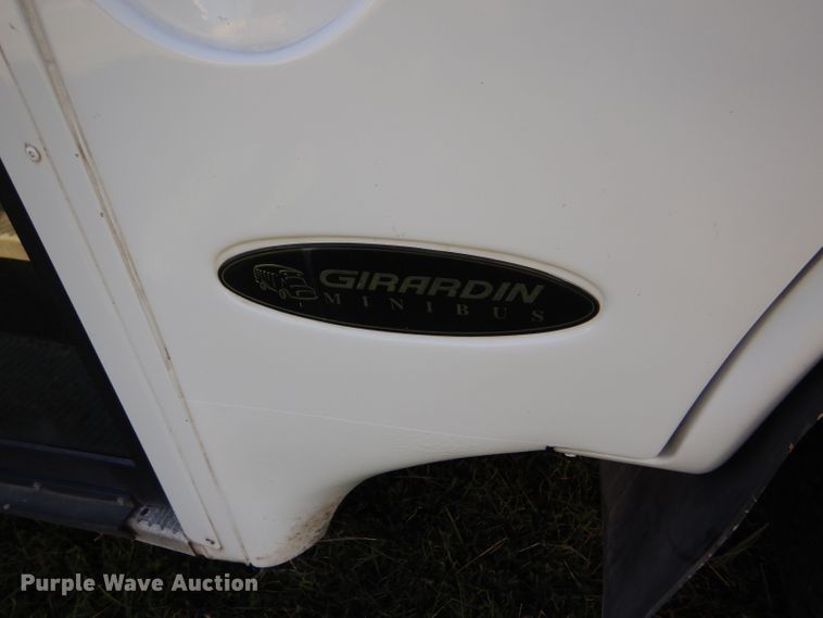 image for item GH9654 2001 Chevrolet Express 3500 Girardin school bus