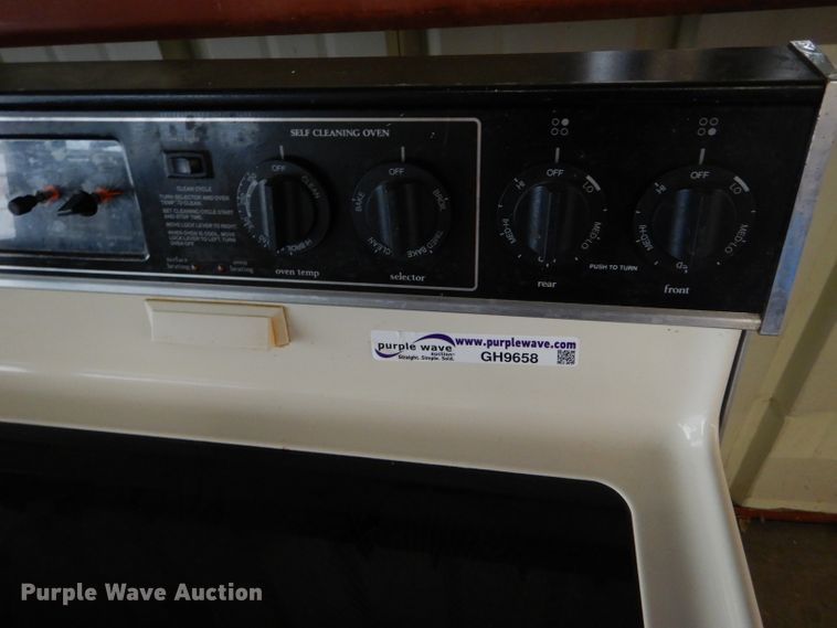 image for item GH9658 Whirlpool oven