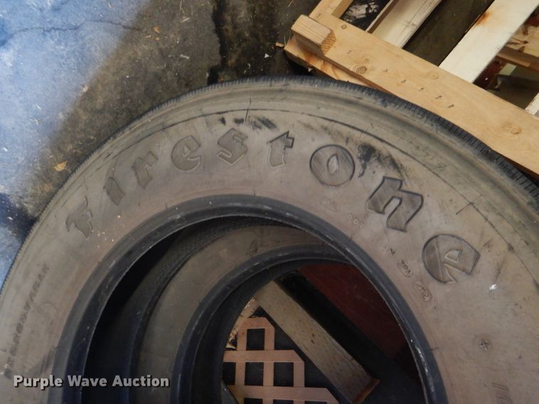 image for item GH9660 Firestone FS560 Radial 10R22.5 tires