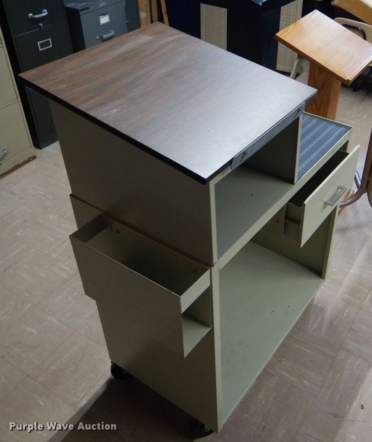 image for item GH9668 (4) podiums