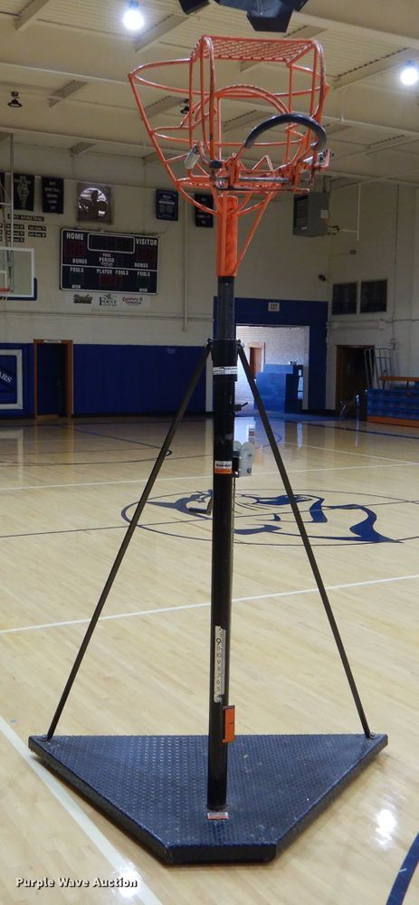 image for item GH9671 McCalls basketball rebounder