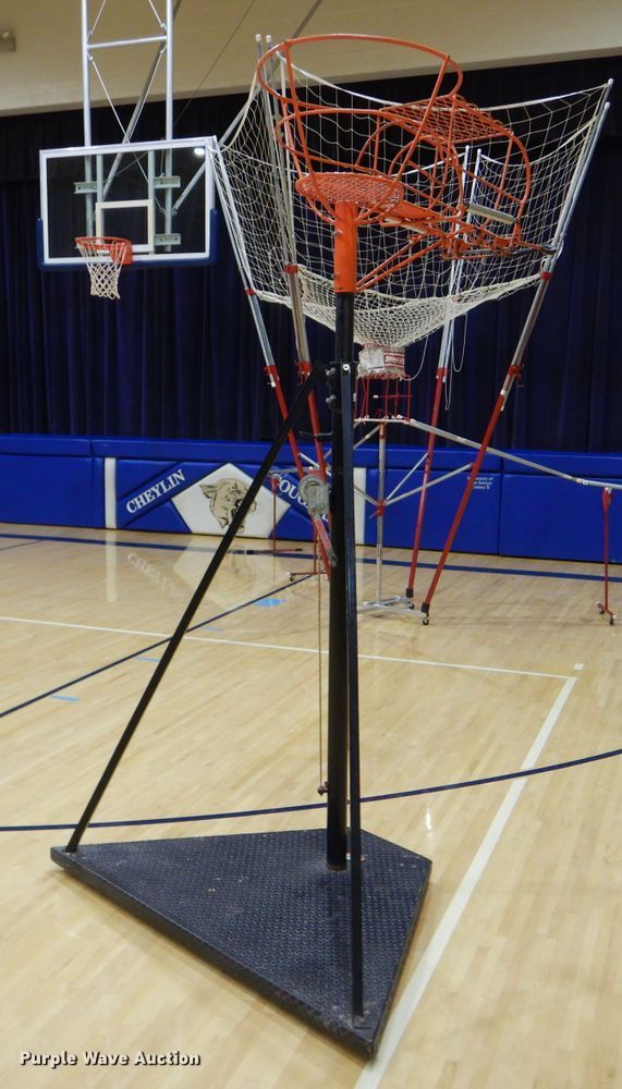image for item GH9671 McCalls basketball rebounder