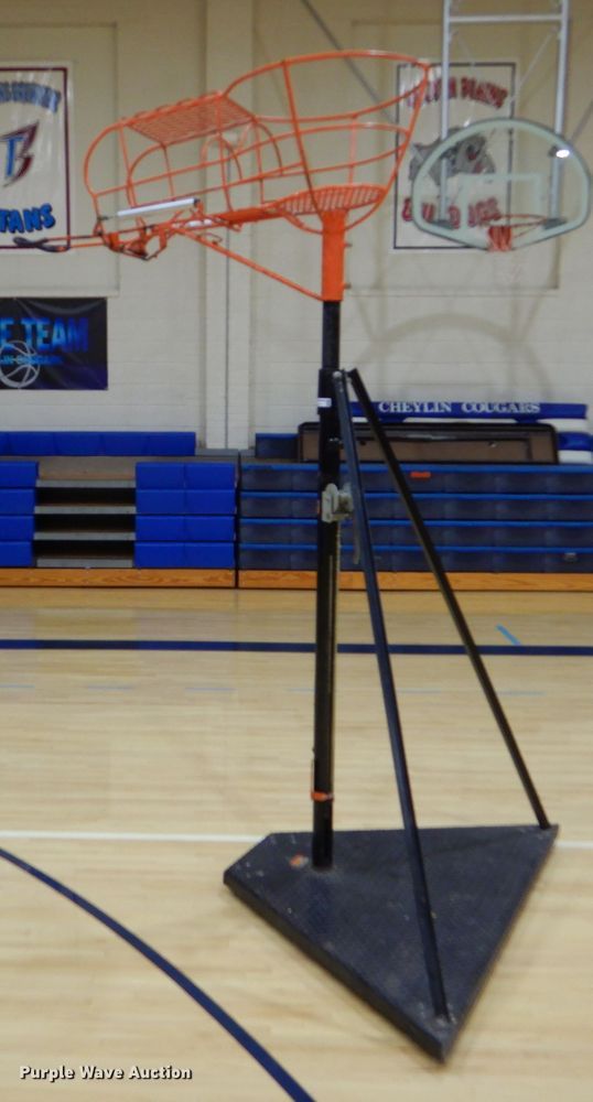 image for item GH9671 McCalls basketball rebounder