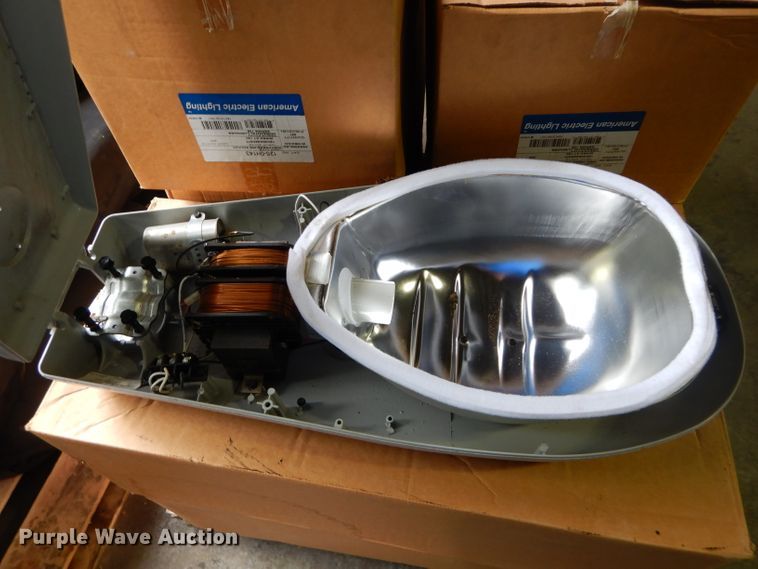 image for item GJ9808 (9) American Electric HPS lights