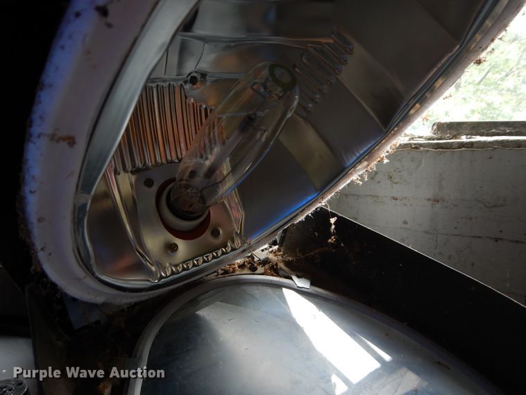 image for item GJ9809 (47) HPS lights